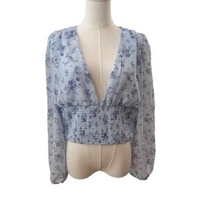 Women's Large Cropped Plunge V-Neckline Balloon Chiffon Sleeves Blue Casual Top